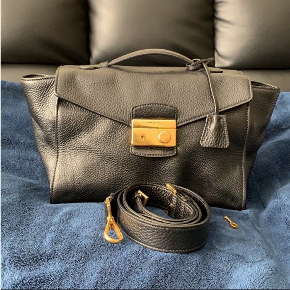 💯 Authentic PRADA bag. Euc. There're no rips or tears. Leather is soft!
